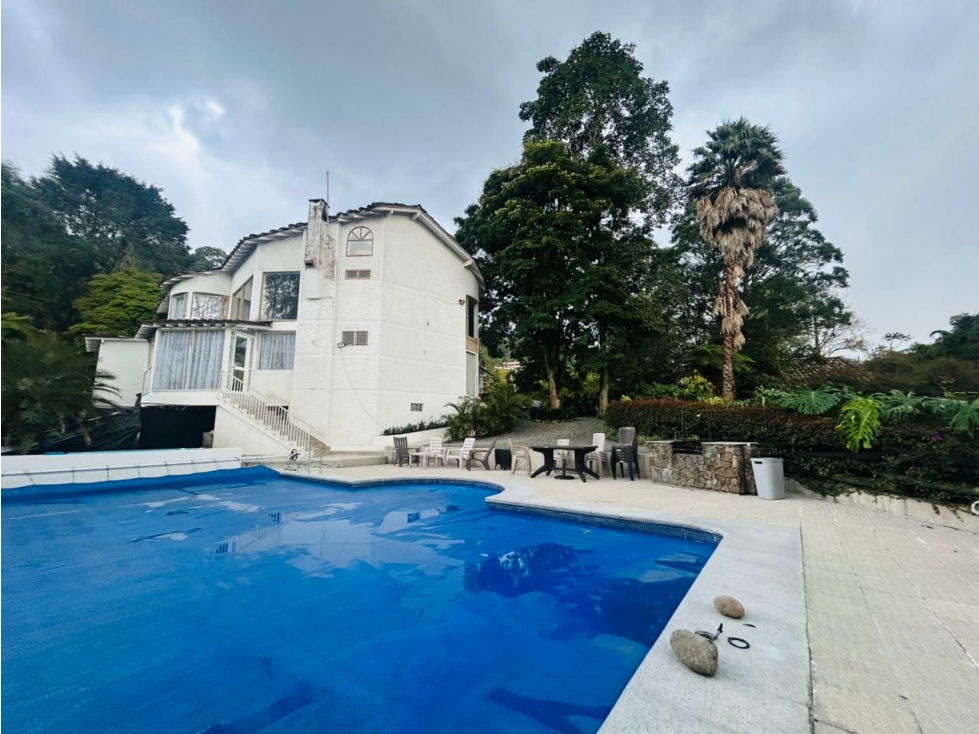 Casa en Arriendo, Loma del chocho - Envigado