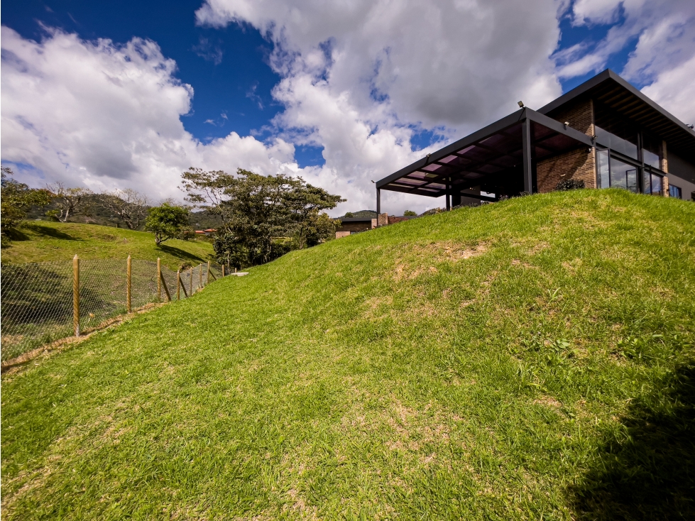 Casa moderna para arriendo y venta en la ceja Sector Yarumo — foto 3