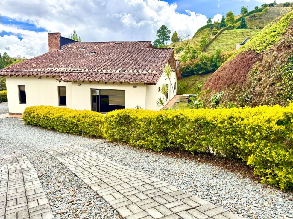 Casa campestre en exclusiva parcelación Retiro Antioquia — foto 3