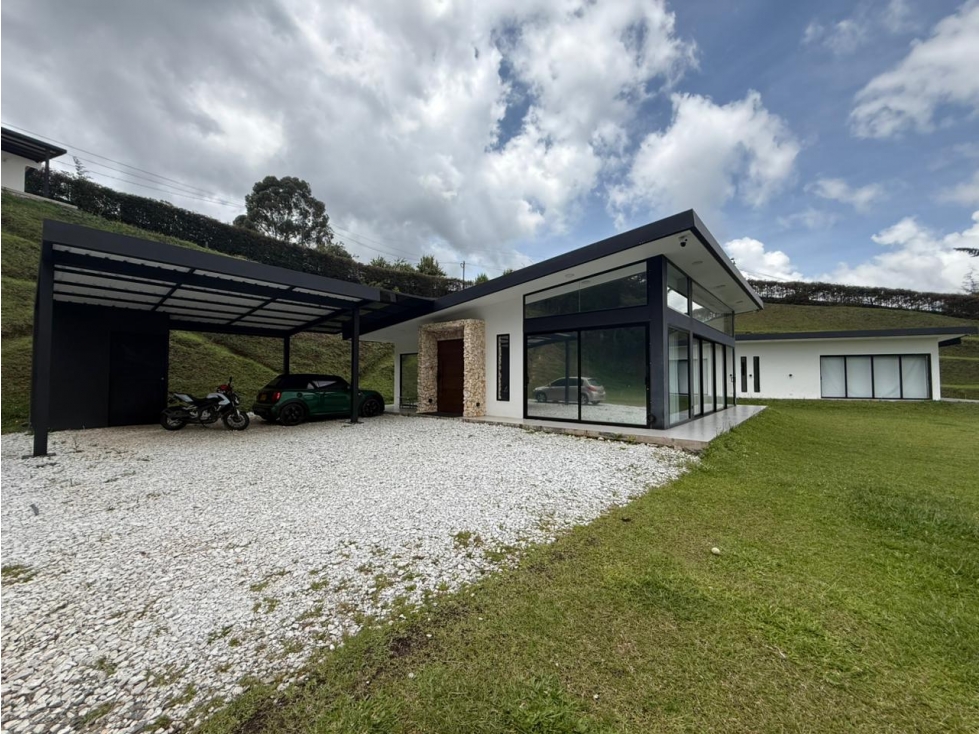 Casa Campestre arriendo, San Antonio de Pereira - Rionegro