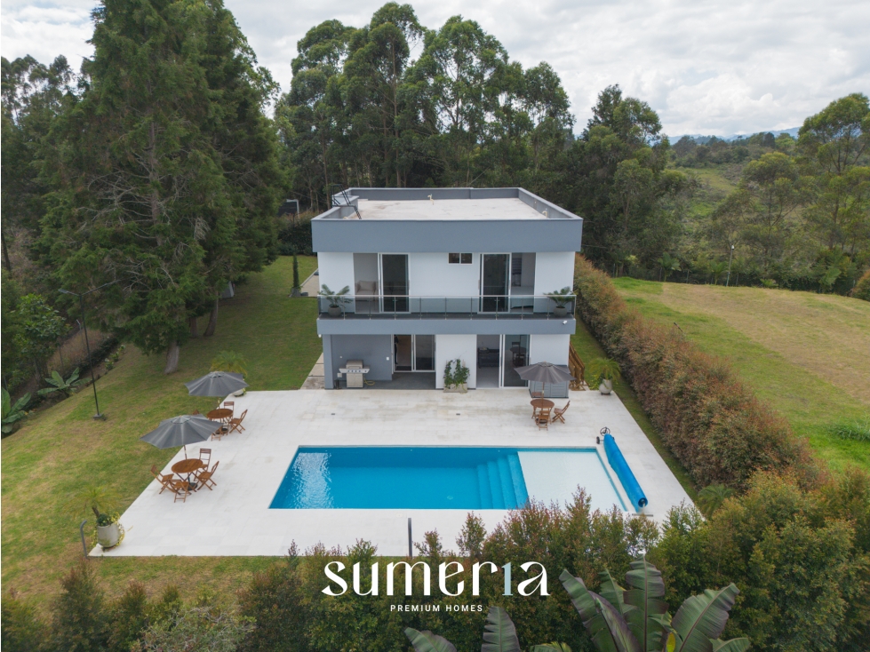 Casa con acabados de lujo para la venta en Rionegro vereda Mampuesto