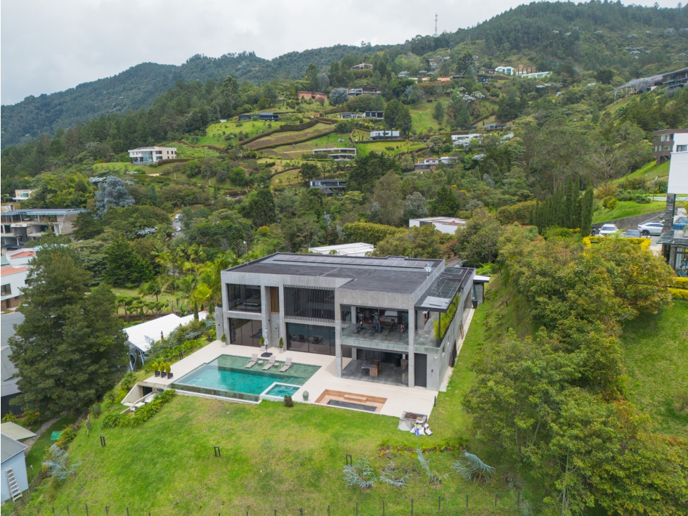 Casa de ensueño en el Alto de palmas con lujo y una gran vista — foto 5