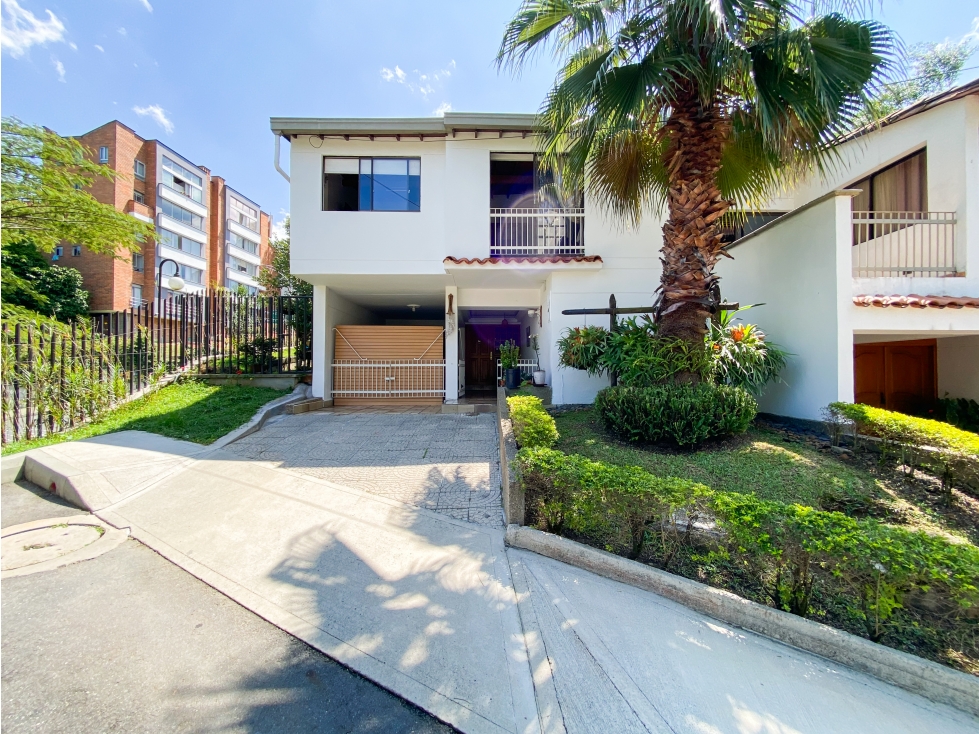 Casa para la venta en unidad cerrada Poblado loma los gonzalez — foto 2