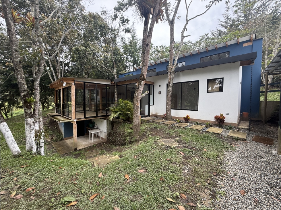 Casa Campestre Independiente en Arriendo, El Capiro - Rionegro