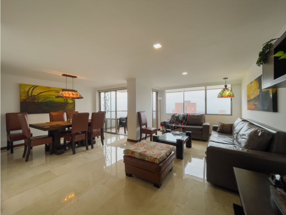 Apartamento amoblado para arriendo en el Poblado sector los balsos — foto 2