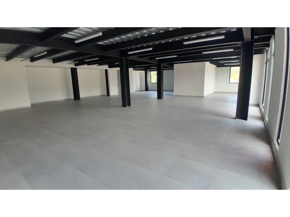 Bodega en Arriendo, Unidad Industrial De Belén, Medellín 200 m2 — foto 3