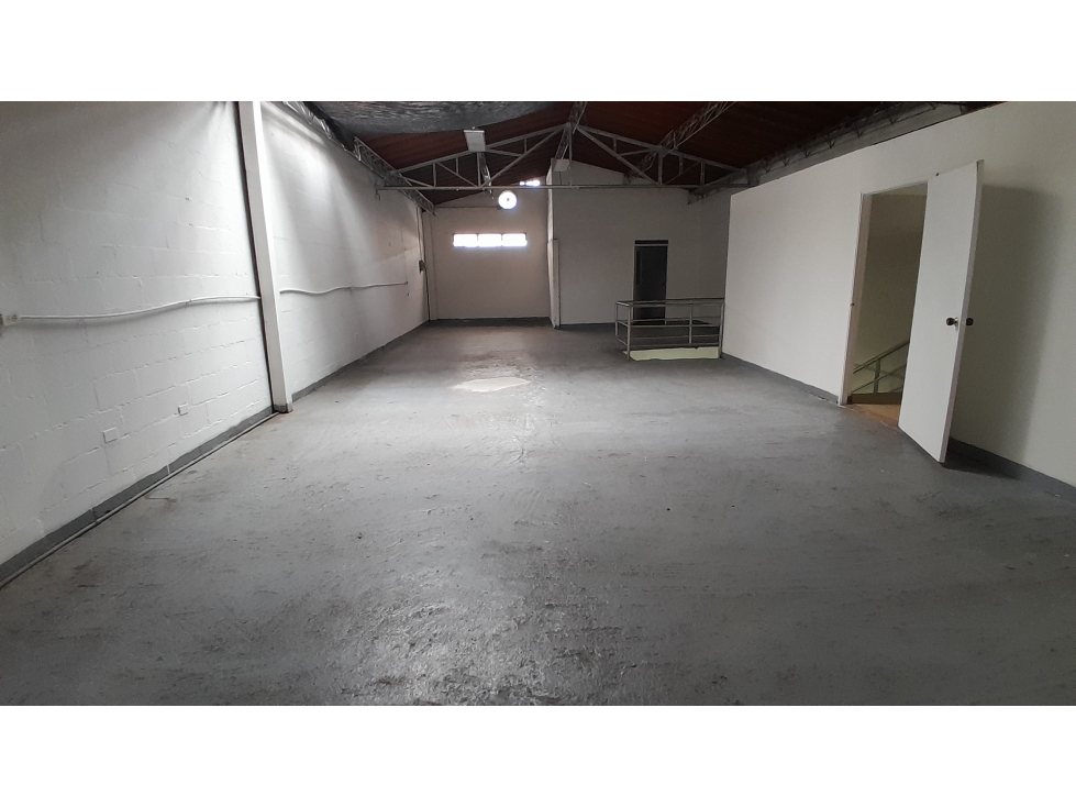 Bodega en Arriendo, Barrio Colombia, Medellín 350 m2 — foto 6