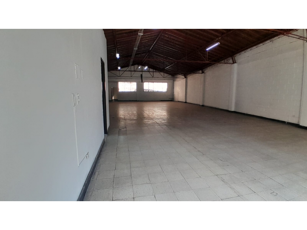 Bodega en Arriendo, Sinvad, Medellín 290 m2 — foto 3