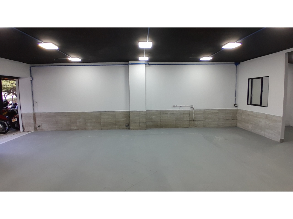 Local en Arriendo, Avenida 33, Medellín - 4