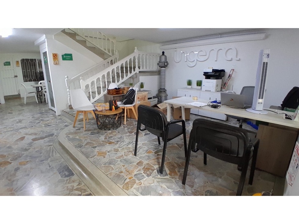 Casa en Venta, La Aguacatala, Medellín 300 m2