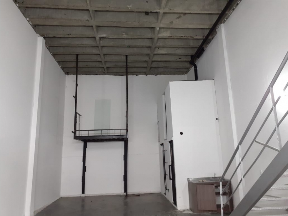 Local en Arriendo, Autopista Sur, La Estrella 125 m2 - 3