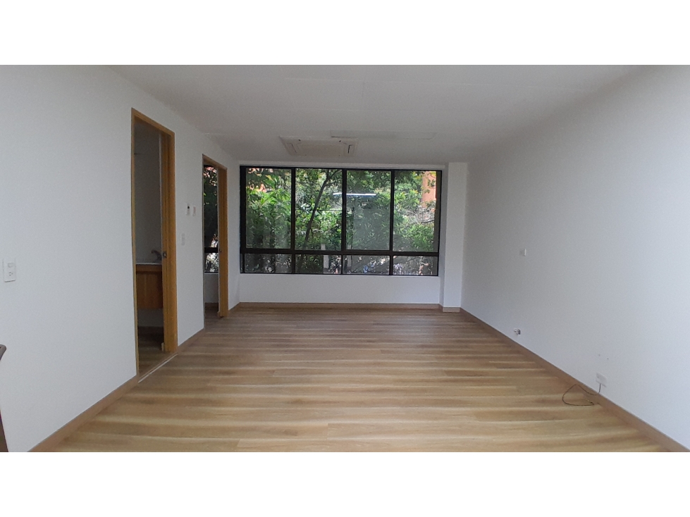 Oficina en Arriendo, La Aguacatala, Medellín 33 m2 — foto 2