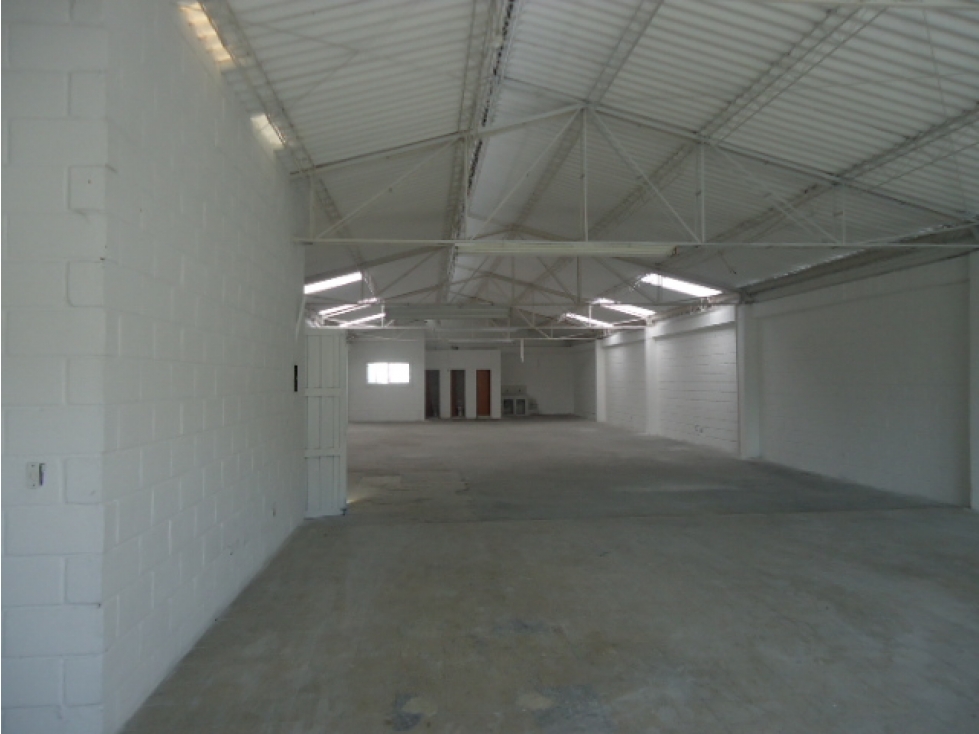 Bodega en Arriendo, Sinvad, Medellín Guayabal 750 m2