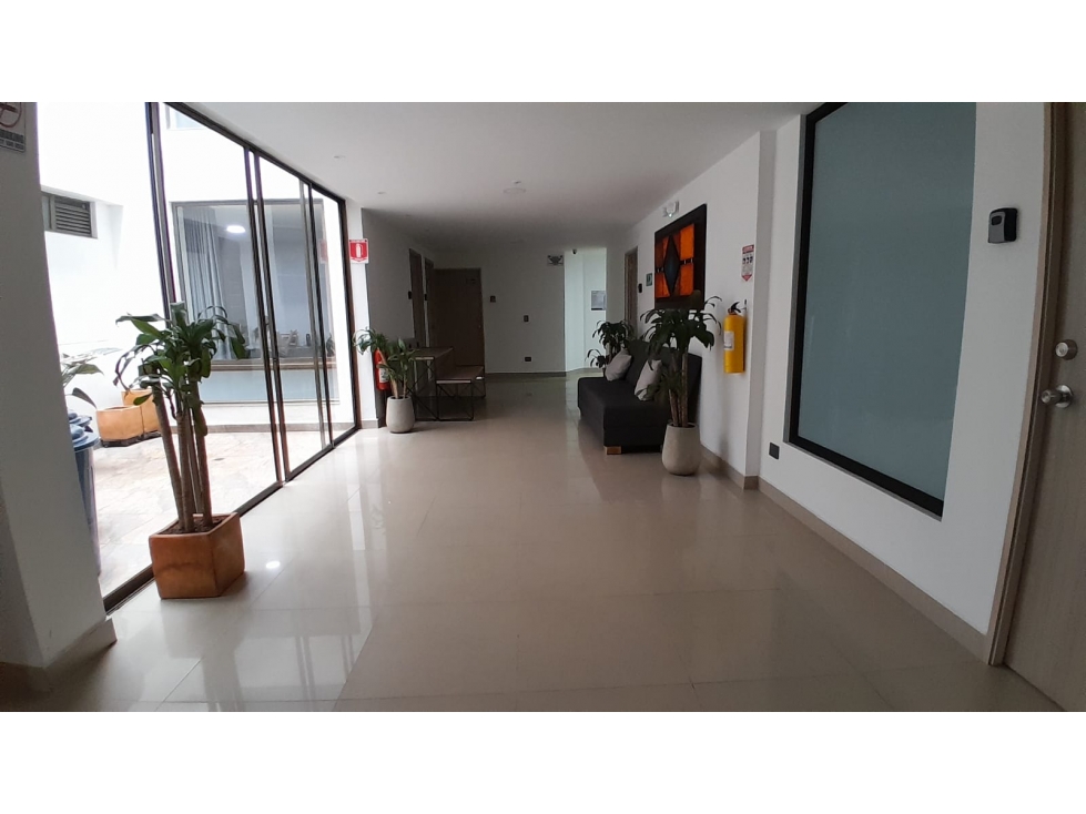 Local en Arriendo, Unicentro, Medellín 240 m2