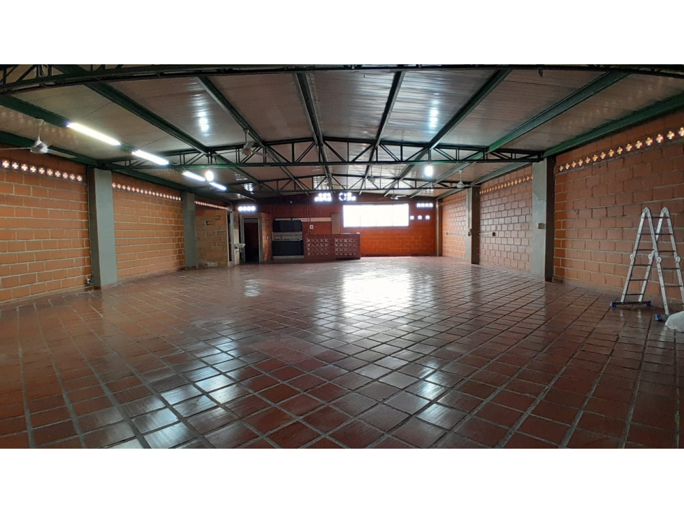 Bodega en Arriendo, Las Casitas, Envigado, 280 m2 - 2