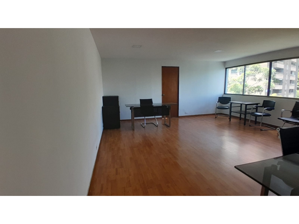 Oficina en Arriendo, Transversal inferior, Medellín 54 m2