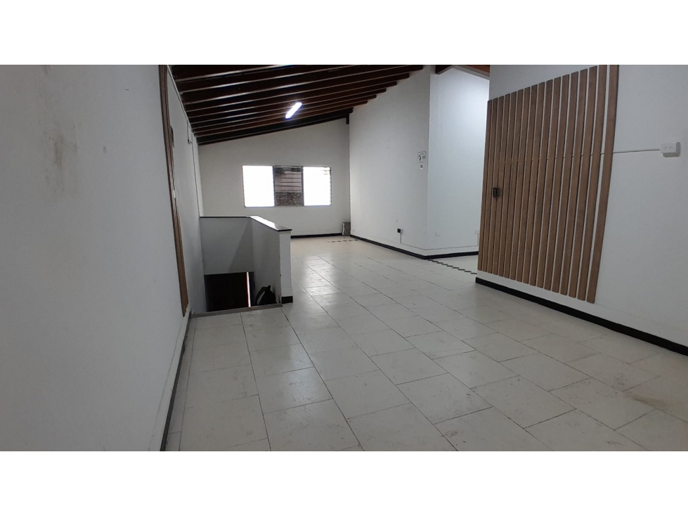 Casa - Local en Arriendo, AV. 33, Medellín 220 m2 — foto 3
