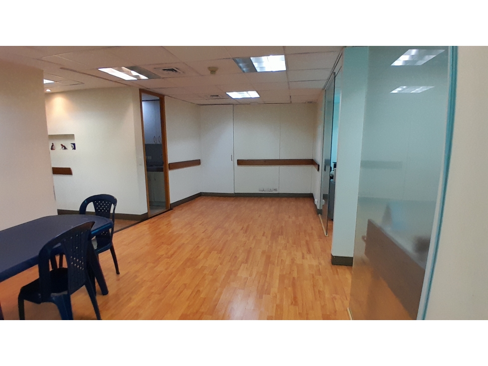 Oficina en Arriendo, Milla de Oro, Medellín 61 m2 — foto 4