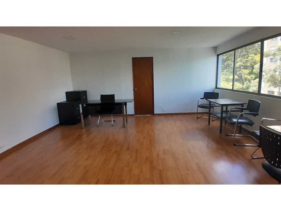 Oficina en Arriendo, Transversal inferior, Medellín 54 m2 — foto 2