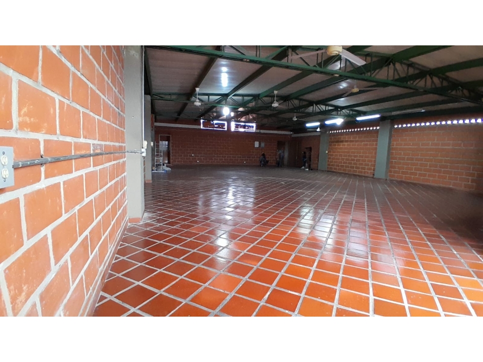 Bodega en Arriendo, Las Casitas, Envigado, 280 m2 - 5