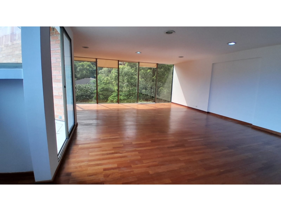 Oficina en Arriendo, Transversal inferior, Medellín 67 m2 — foto 3