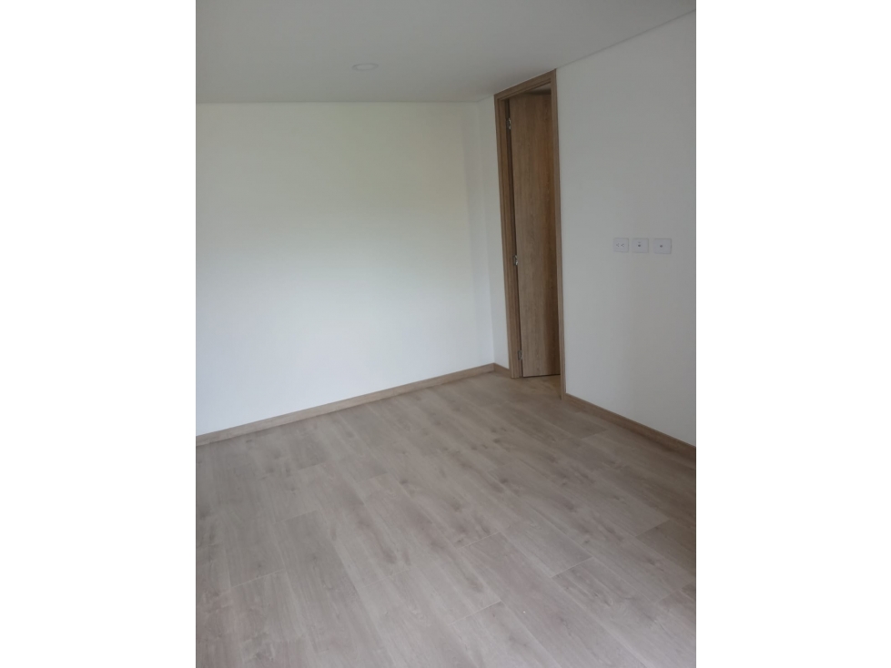 Apartamento en Arriendo, San José, Sabaneta 78 m2 — foto 3
