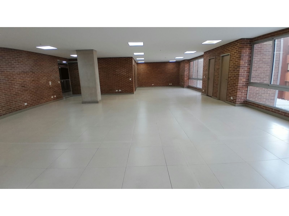 Oficina en Arriendo, Castropol, Medellín 136 m2 - 2
