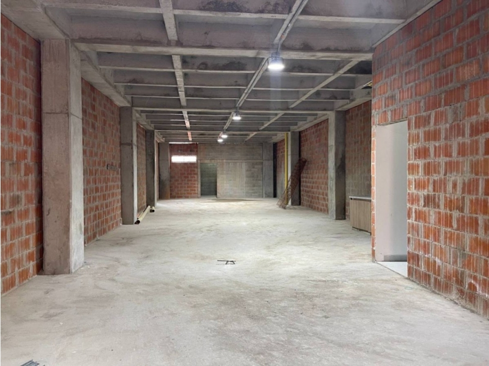 Bodega Nueva en Arriendo, Barrio Trinidad, Medellín 200 m2 — foto 2