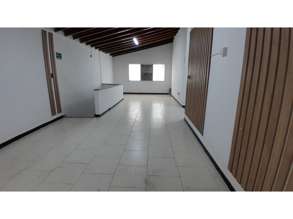 Casa - Local en Arriendo, AV. 33, Medellín 220 m2 — foto 4