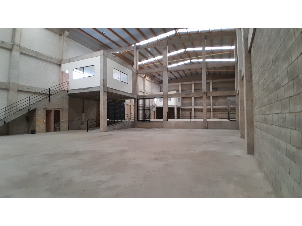 Bodega en Arriendo, Autopista Medellín - Bogotá, Guarne 1.600 m2 - 1