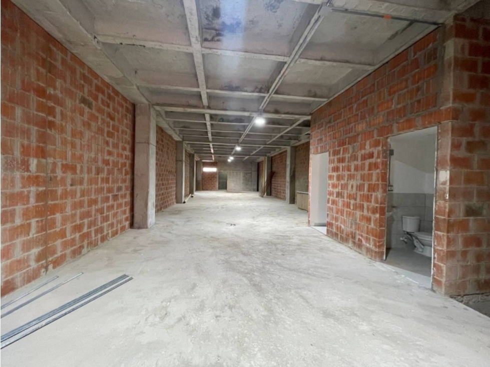 Bodega Nueva en Arriendo, Barrio Trinidad, Medellín 200 m2