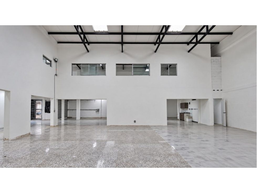 Casa - Local en Arriendo, Patio Bonito, Medellín 500 m2