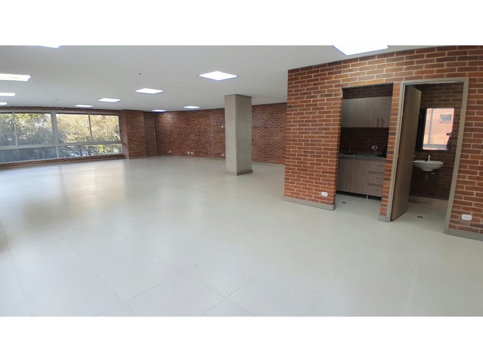 Oficina en Arriendo, Castropol, Medellín 136 m2 - 5