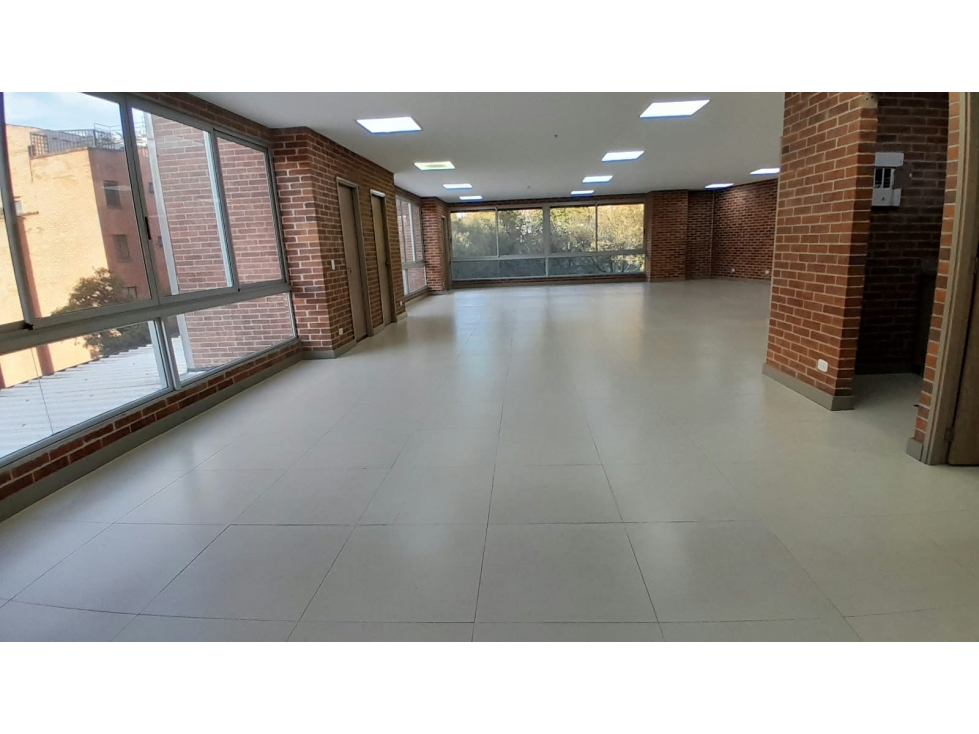 Oficina en Arriendo, Castropol, Medellín 136 m2 - 6