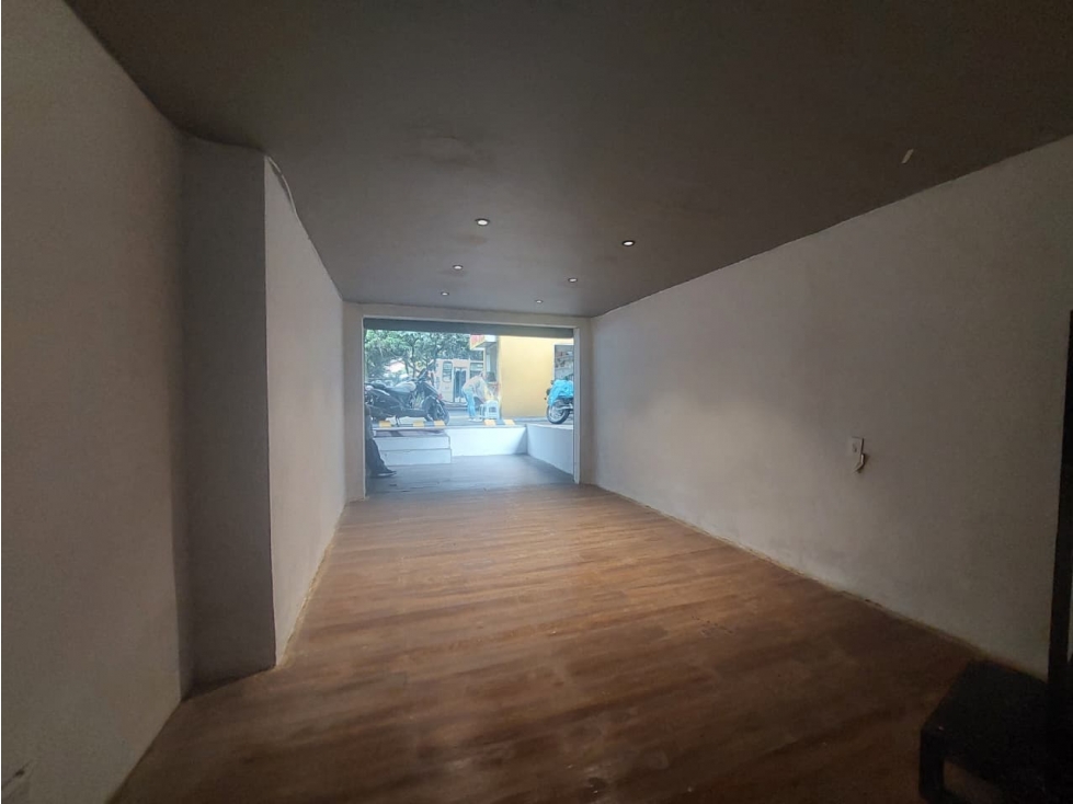 Local en Arriendo, Av Las vegas, Medellín 40 m2 — foto 2