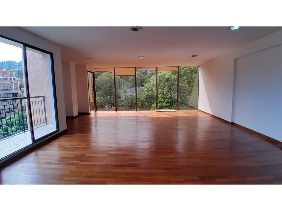 Oficina en Arriendo, Transversal inferior, Medellín 67 m2 — foto 2