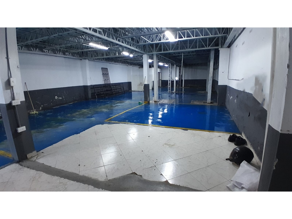Bodega en Arriendo, Cristo Rey, Medellín 200 m2 — foto 3