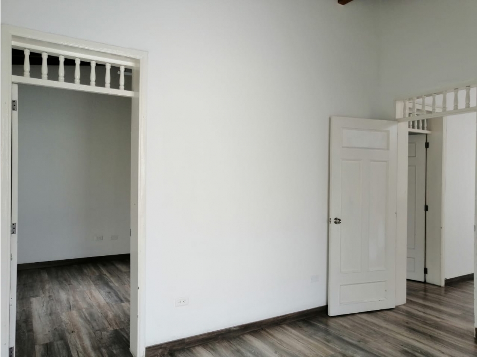 Casa - Local en Arriendo, Laureles, Medellín 150 m2 — foto 4