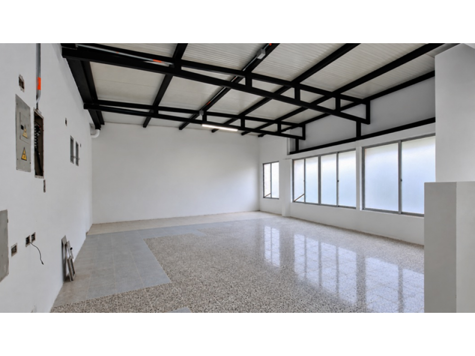 Casa - Local en Arriendo, Patio Bonito, Medellín 500 m2 — foto 5