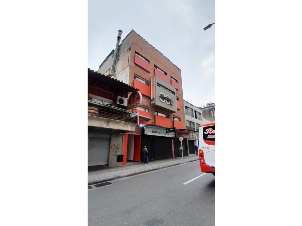 Vendo edificio comercial en el centro de Medellín 978.26 m2 — foto 2
