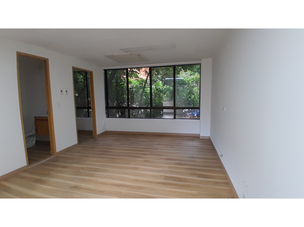 Oficina en Arriendo, La Aguacatala, Medellín 33 m2 — foto 3