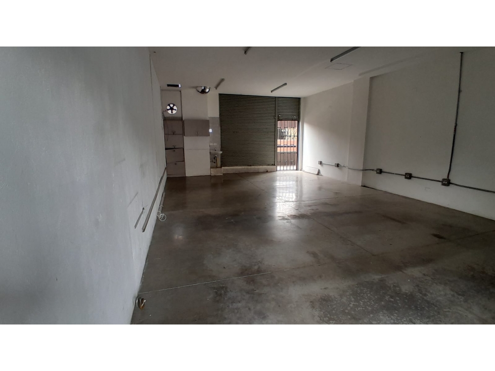 Local en arriendo en Medellin 47m2 — foto 2