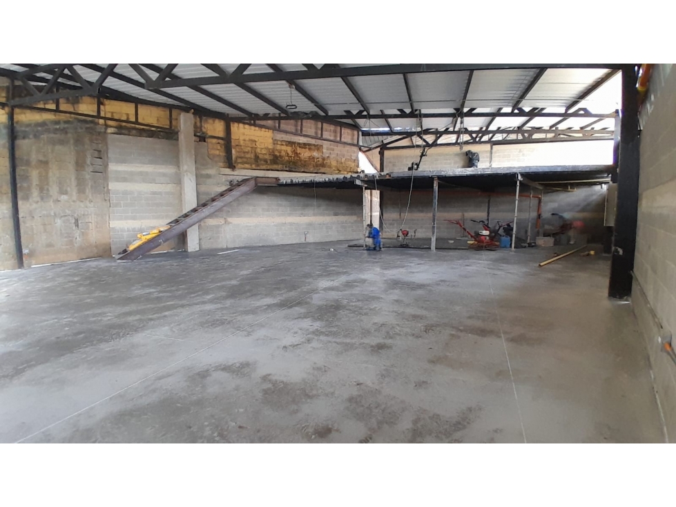 Bodega en Arriendo, Vereda la corrala, Caldas 300 m2 - 3