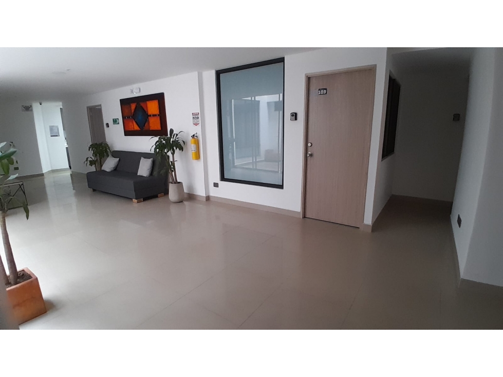 Local en Arriendo, Unicentro, Medellín 240 m2 — foto 2