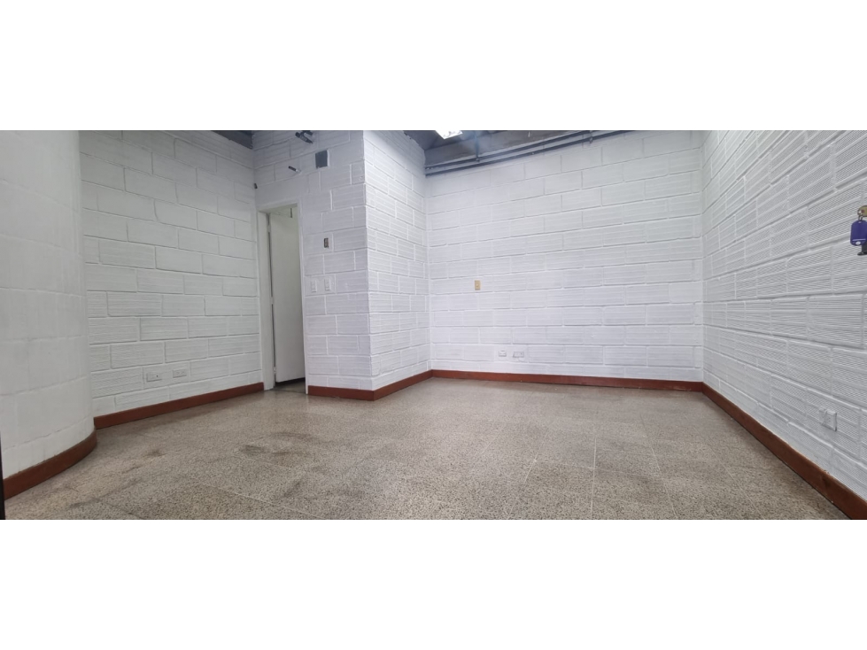 Se Arrienda Oficina en Guayabal, Terminal del Sur - 1