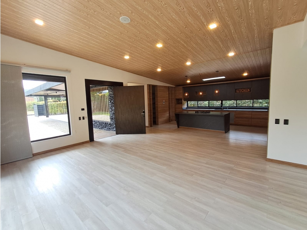 Casa Campestre en Arriendo, Llanogrande, Rionegro 540 m2