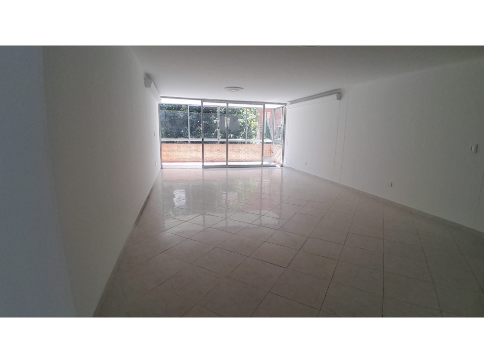 Apartamento en Arriendo, Laureles, Medellín 168 m2 — foto 2