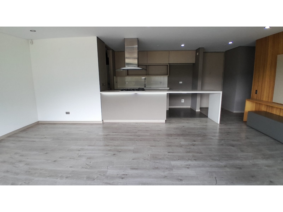 Apartamento en Arriendo, Altos Del Poblado, Medellín 102 m2 — foto 4