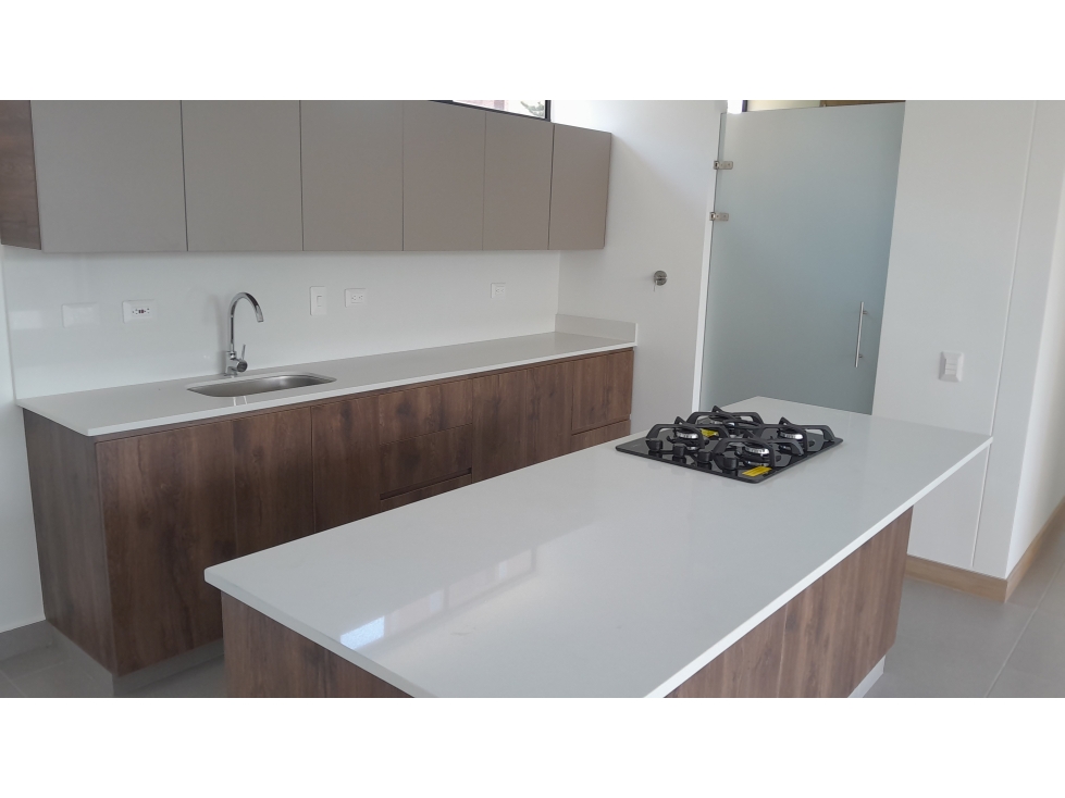 Apartamento en Arriendo, La Calera, Medellín 127 m2 — foto 2