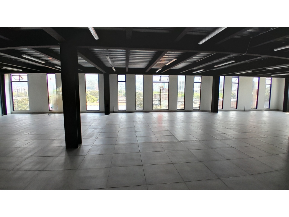 Bodega en Arriendo, Unidad Industrial De Belén, Medellín 200 m2 — foto 5